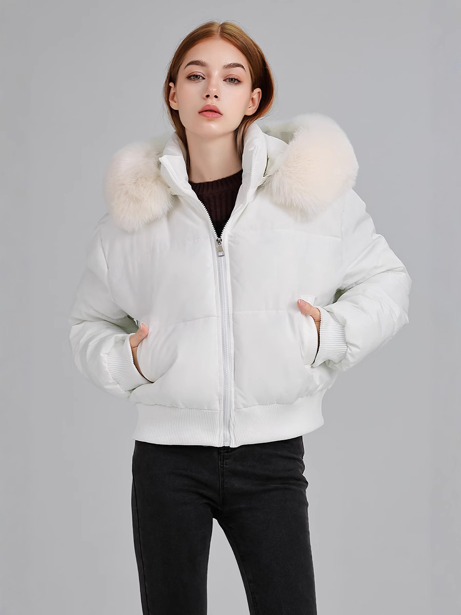 Fashionable new winter down cotton coat for women, short, loose, Korean style, thickened, warm coat for petite women.