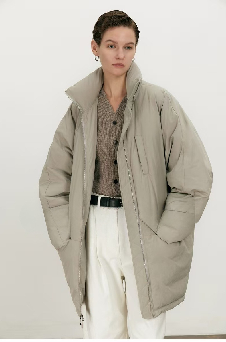 Japanese-style minimalist slightly wrinkled 90% white goose down jacket, warm and lightweight batwing sleeves, mid-length down jacket for women.