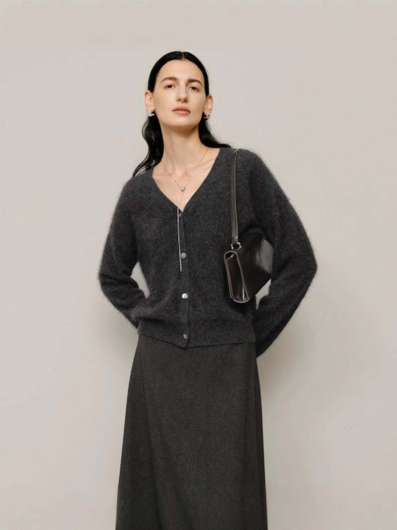 New winter cashmere brushed round neck versatile knit sweater for women