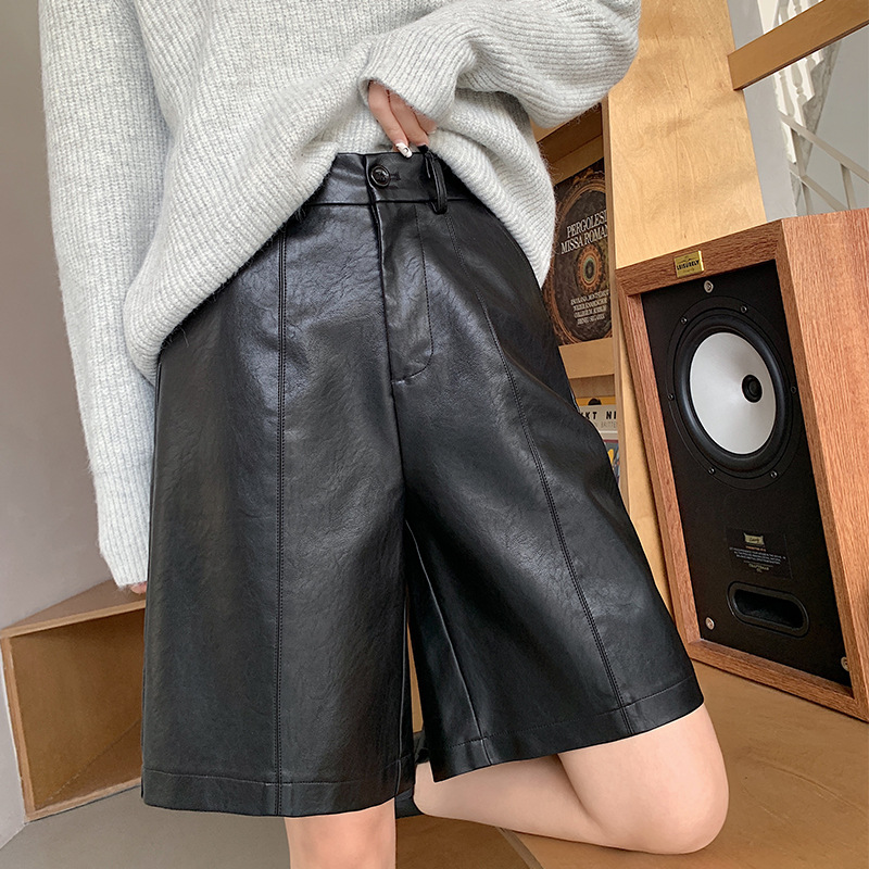 Women's Autumn/Winter PU Washed Leather Shorts, High-Waisted Wide-Leg Five-Point Pants, Loose and Slimming Bootcut Pants, Straight Leg Mid-Length Pants