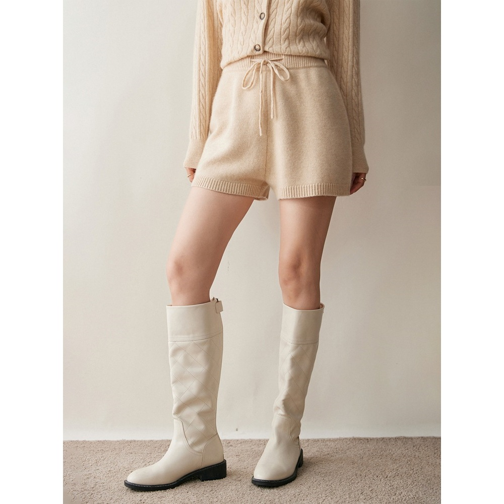 Cashmere knit shorts: simple, versatile, comfortable, soft, skin-friendly, elastic waistband, thick.