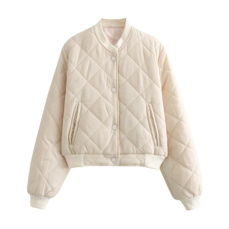 Autumn/Winter Collection: New, stylish and casual cotton jackets in short length, designed in the style of pilot jackets.
