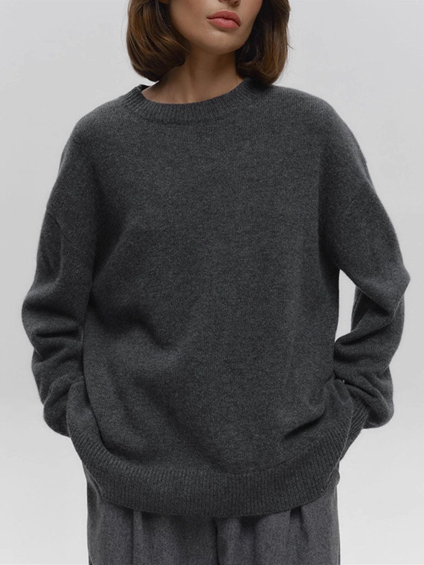 Women's Round Neck Sweater, European and American Style, Autumn/Winter 2025 New Loose Pullover Sweater, Simple Solid Color Sweater for Women