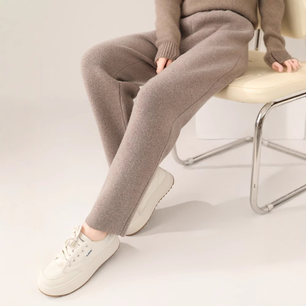 Thickened pure wool skinny pants for women, autumn and winter style, high-waisted knitted carrot harem pants, cigarette pants, casual outerwear cashmere pants