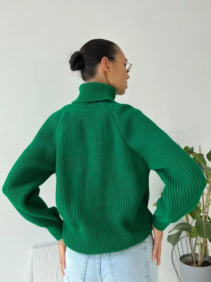 Women's high-neck sweater, loose fit, new style, thickened, solid color, casual sweater for autumn and winter.