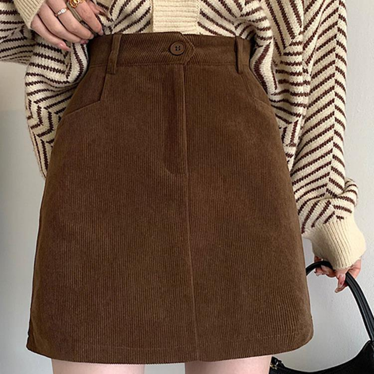 New brown corduroy midi skirt for women, autumn and winter, slimming high-waisted A-line mini skirt, suitable for petite women (145cm).