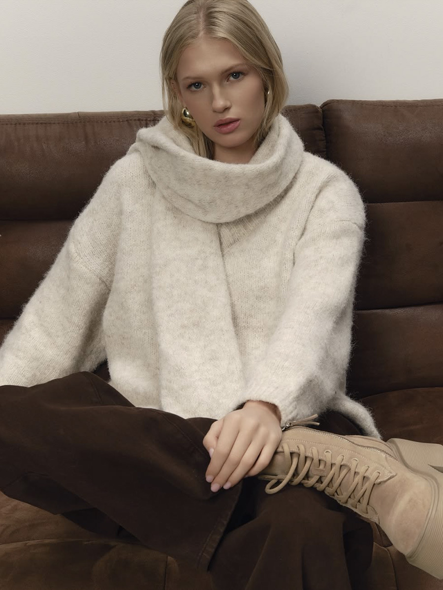 Loose-fitting, soft wool sweater for women, new autumn and winter style, European and American style pullover loose knitwear scarf set