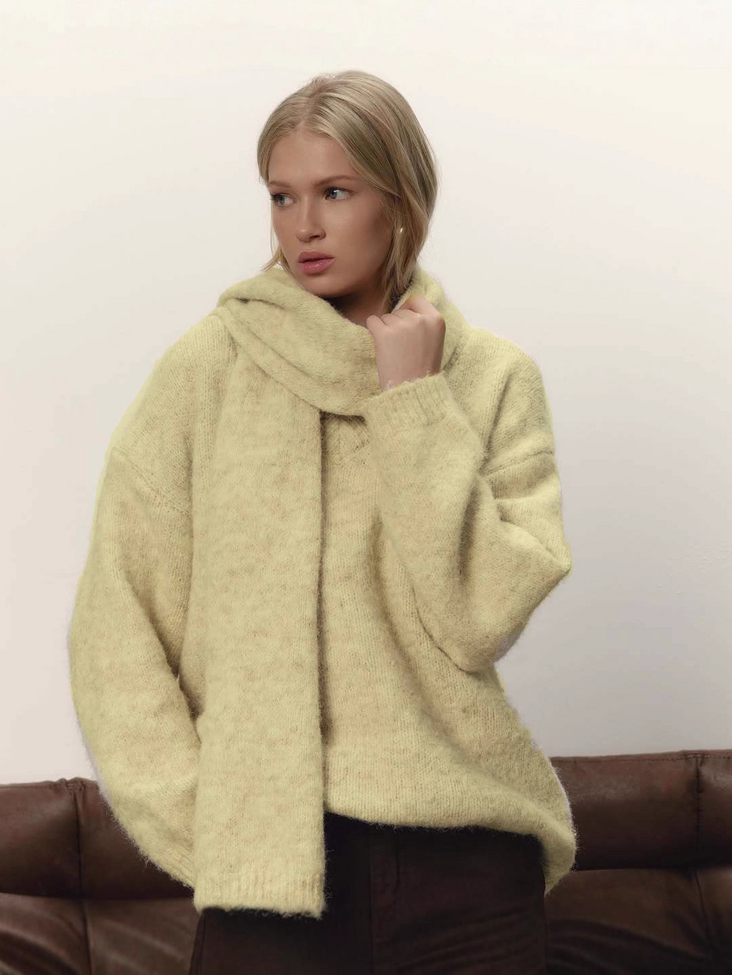 Loose-fitting, soft wool sweater for women, new autumn and winter style, European and American style pullover loose knitwear scarf set