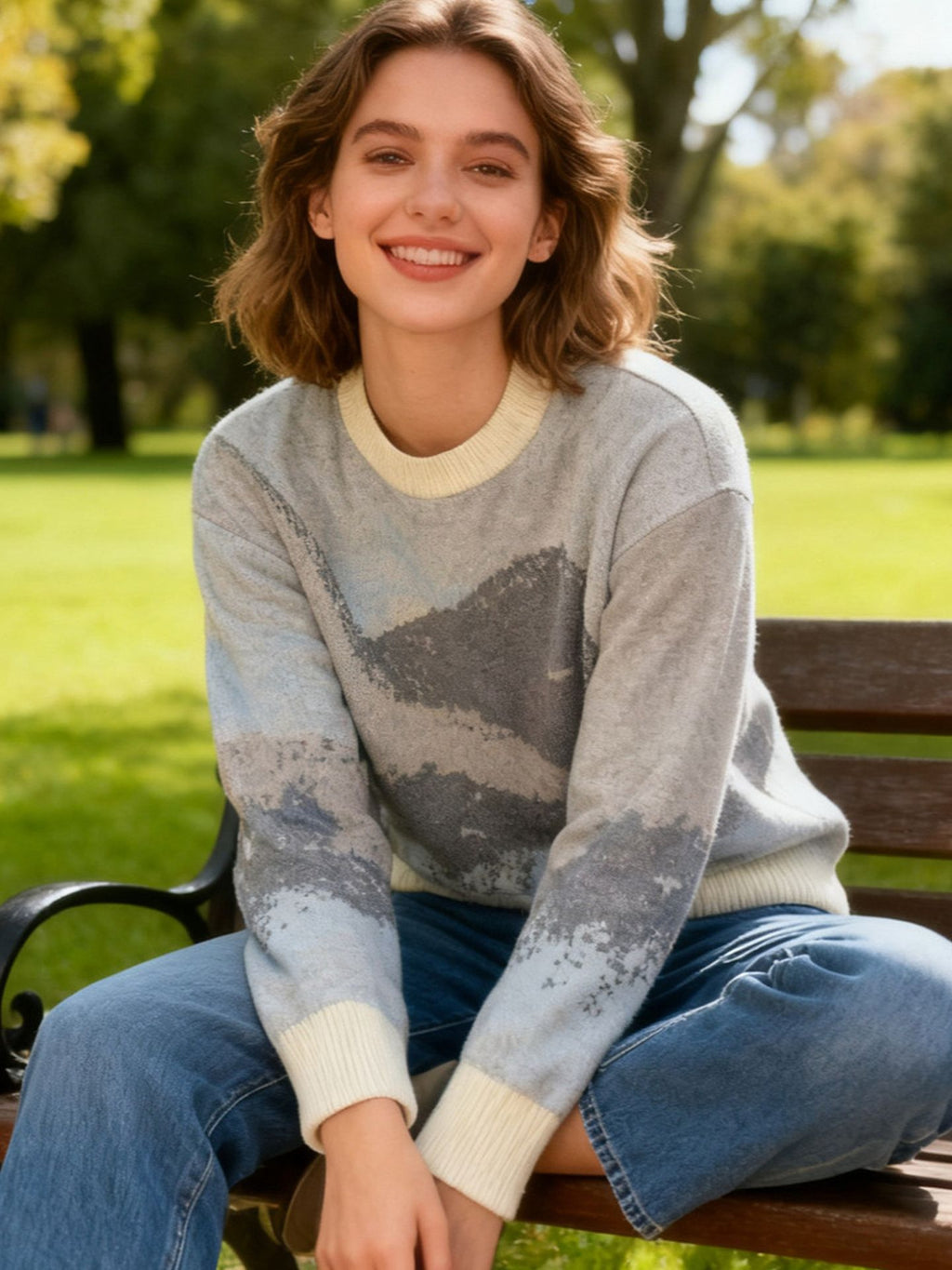 Commuter-style color-blocked jacquard crew neck long-sleeved sweater, casual mid-length autumn/winter sweater, loose and relaxed fit for women.