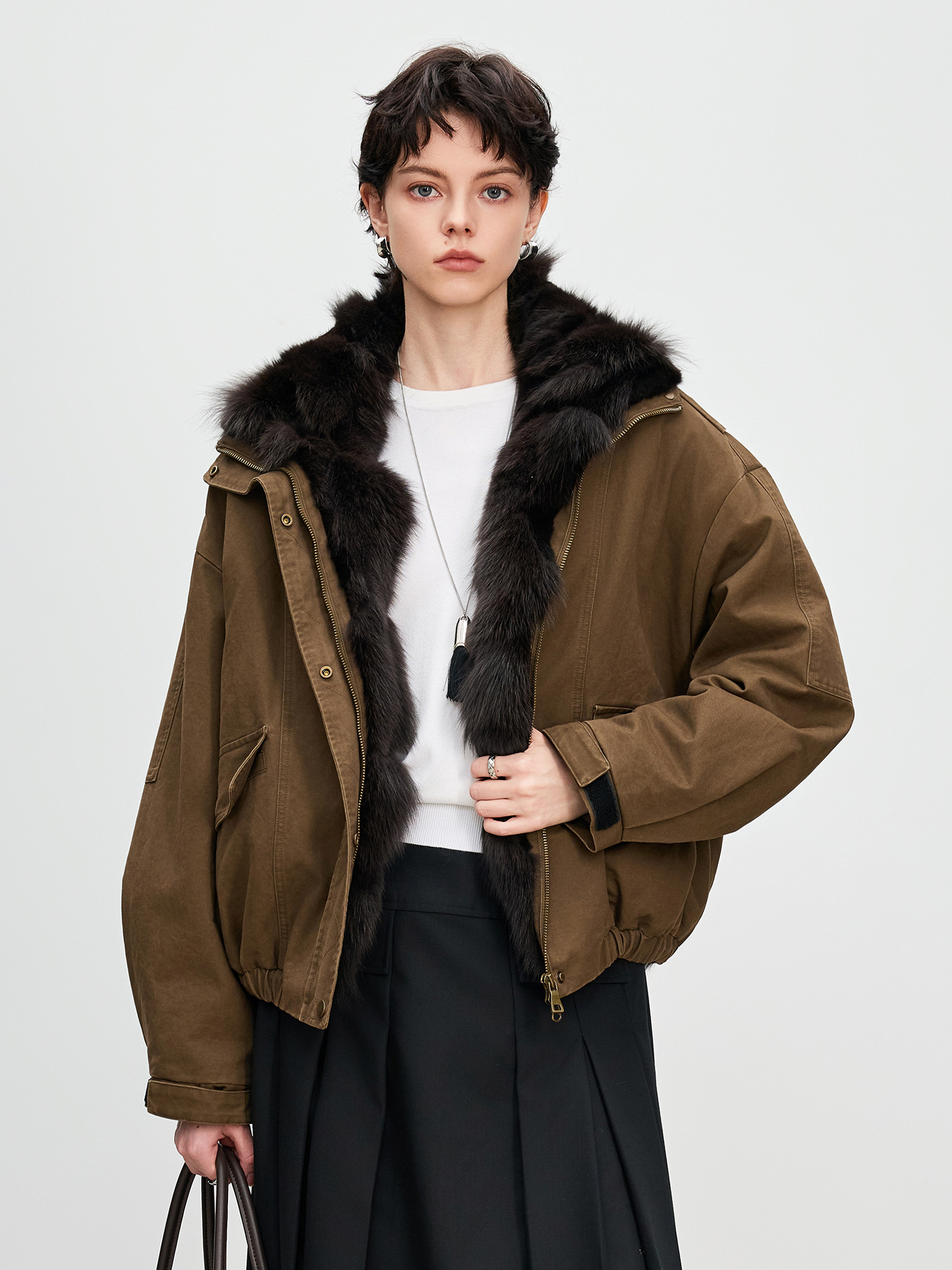 New imported fur coat with fox fur lining, designed for young people, available in denim jacket style.