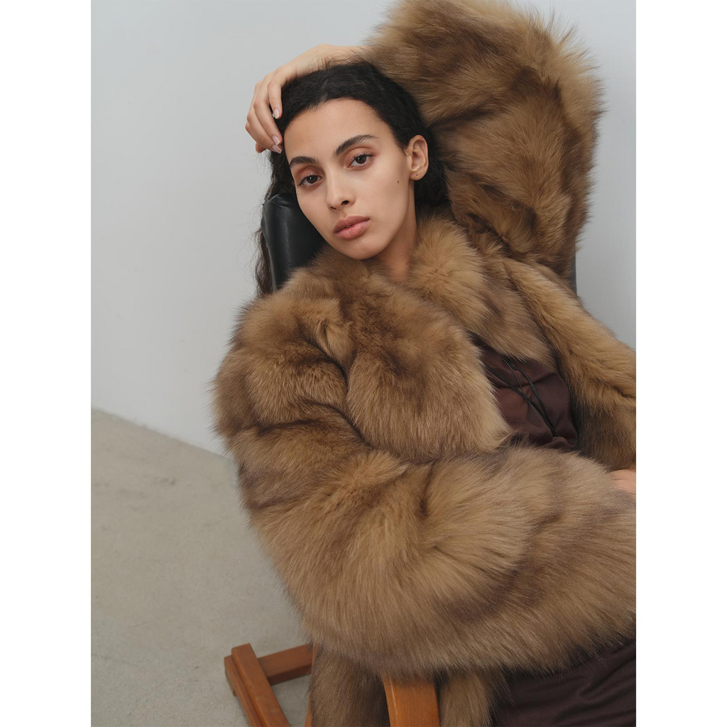 Blue fox fur tie-dye frosted V-neck short fox fur coat for women