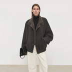 Women’s coat with stand-up collar and fur-trimmed woolen jacket