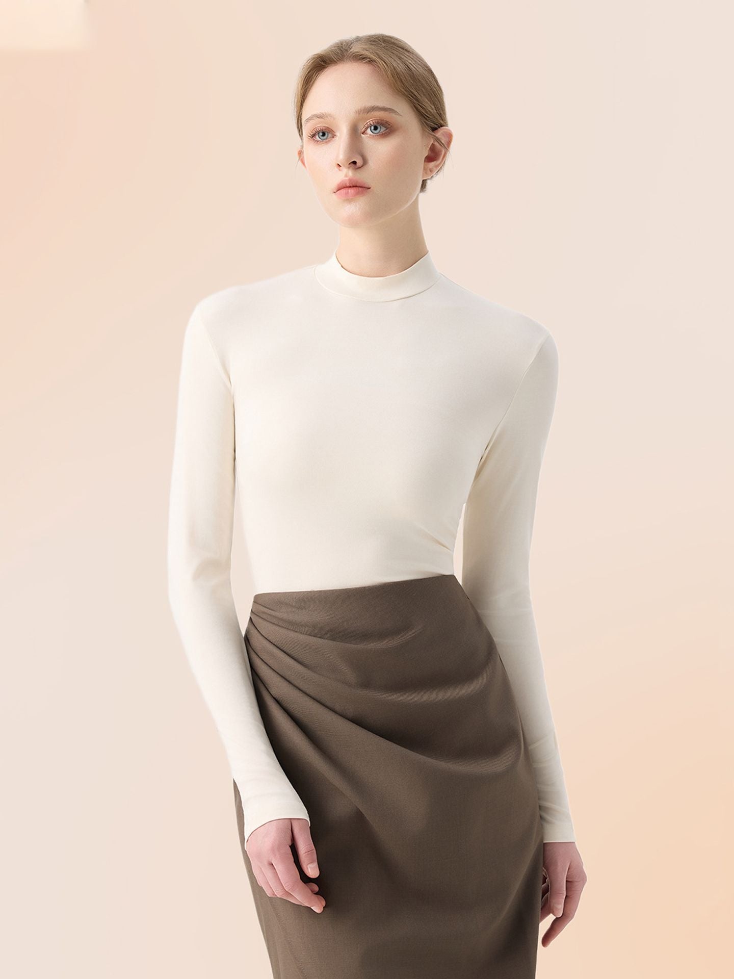 Modal wool-acrylic undergarment for women – a seamless, warm, and comfortable base layer.