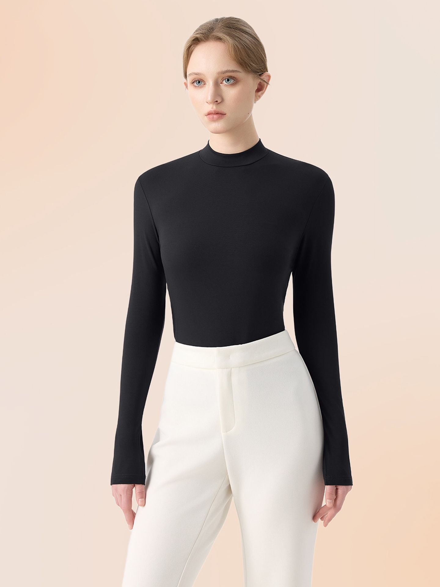 Modal wool-acrylic undergarment for women – a seamless, warm, and comfortable base layer.