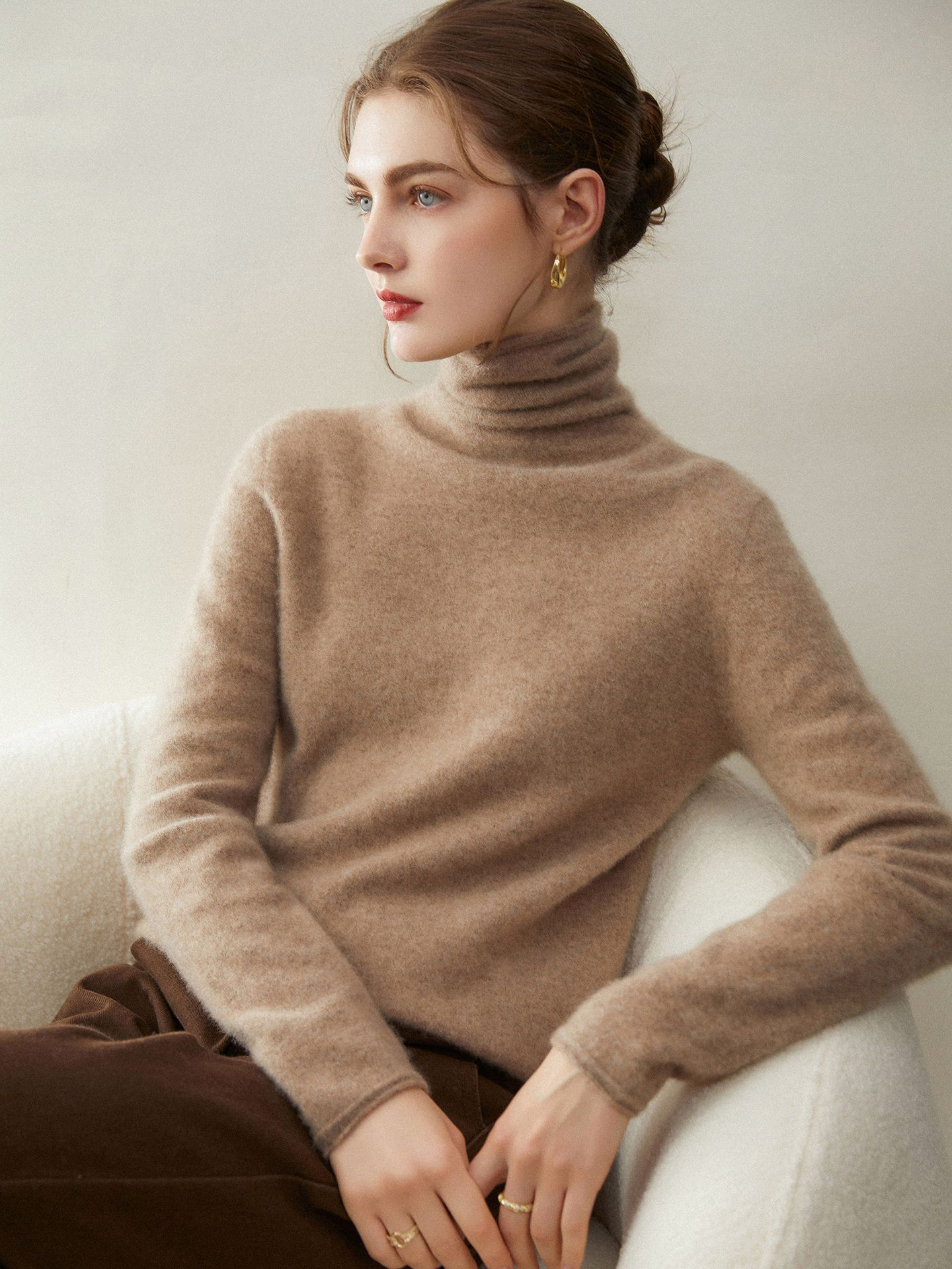 Cuffed, puffed-neck cashmere sweater for women – made from pure cashmere, soft, comfortable to wear, and non-irritating to the skin; perfect as a knitted base layer.