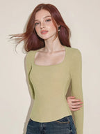 Autumn/Winter Thermal Long-Sleeved Women’s Top with Chest Pad; Filled with Thermal Material and Features Self-Warming Properties as an Underwear Layer