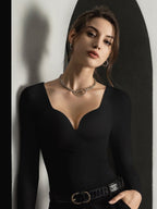 Thermal underwear for women with integrated cups and built-in bras; ideal as a base layer in autumn and winter, eliminating the need to wear additional undergarments.