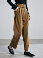 High-waisted, straight-leg trousers for women – a new autumn/winter style that exudes elegance and is perfect for any occasion, helping to slim the figure.