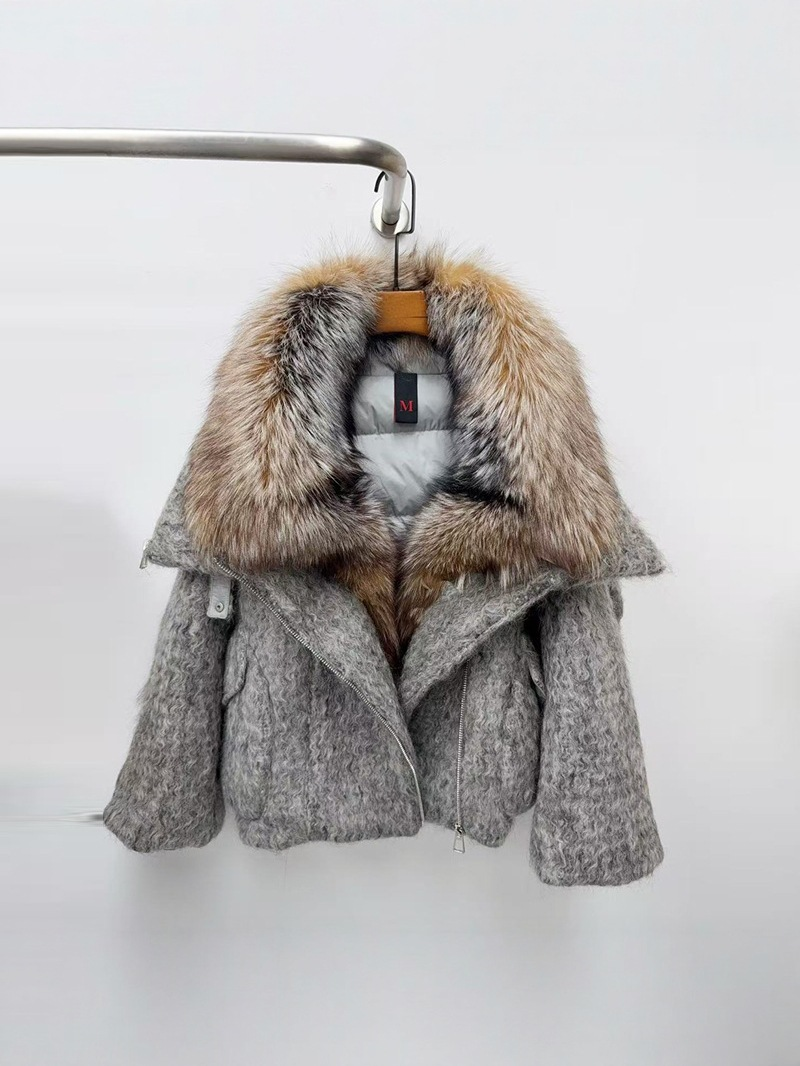 New high-end luxury cashmere and fur down jacket with large fur collar, short style, thick coat for women.