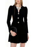 Elegant long-sleeved dresses; new models of high-end short skirts for women.