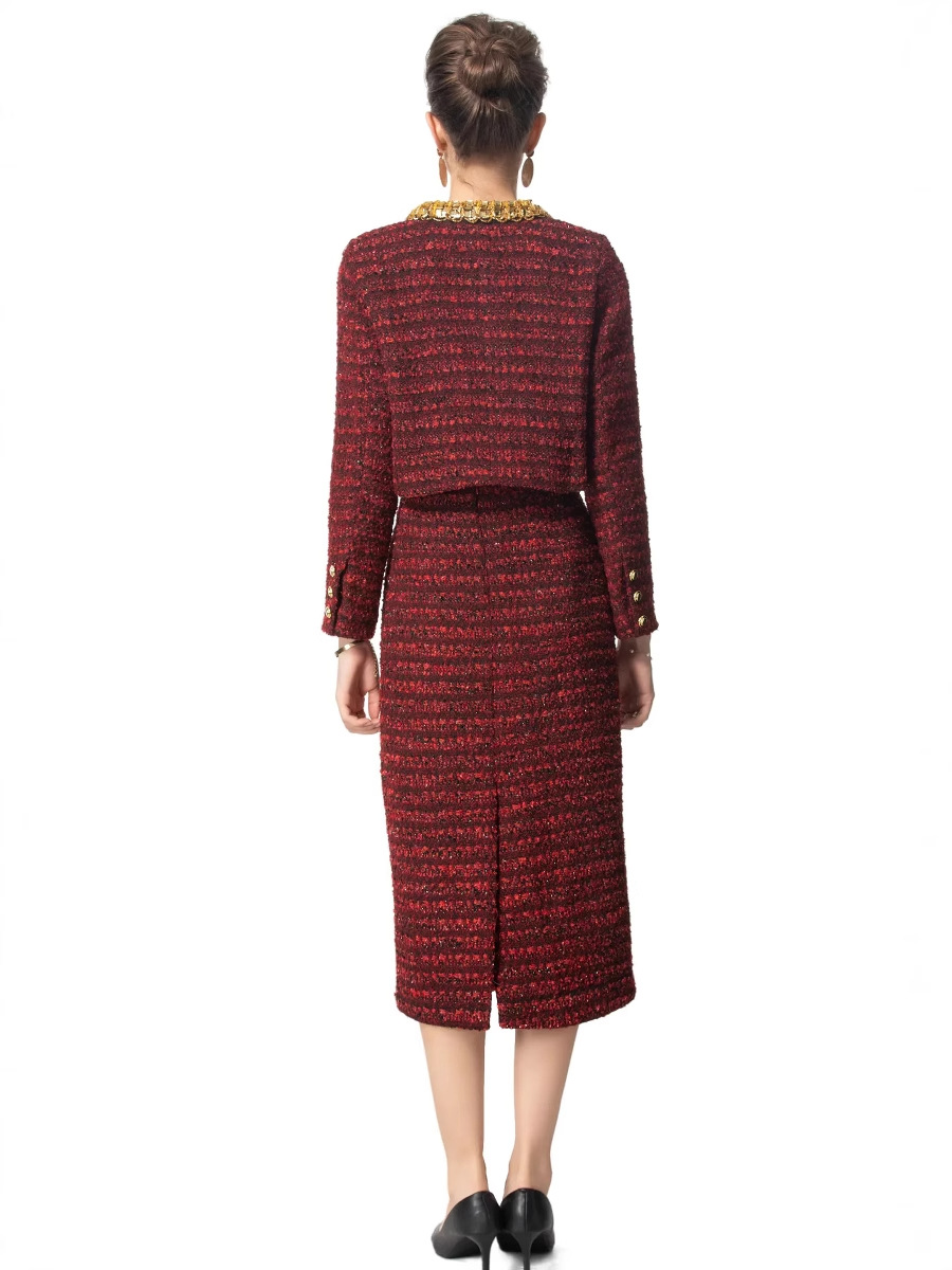 New women’s autumn/winter coat in a stylish red color – available as a stylish two-piece set.