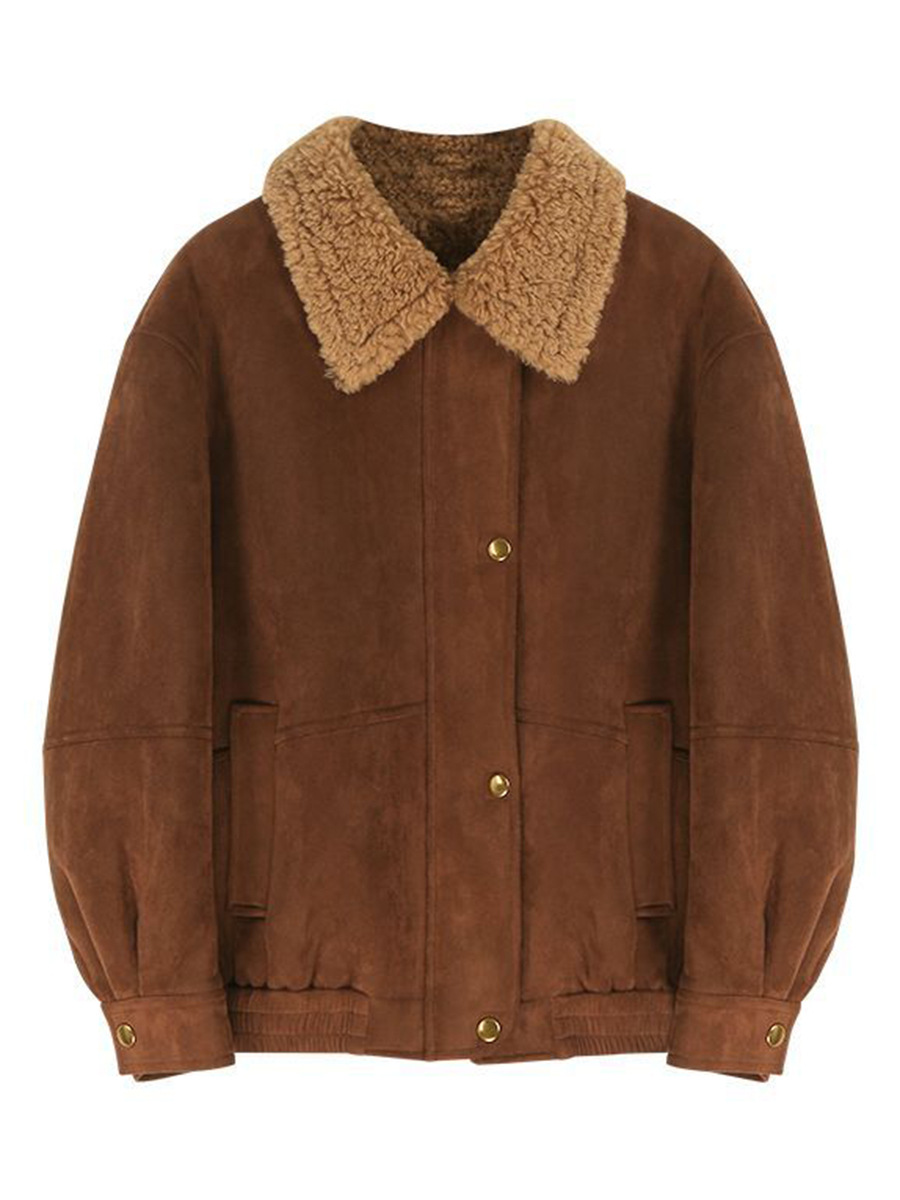 Women’s thickened jacket made of wool, suede, and velvet, all combined into one material.