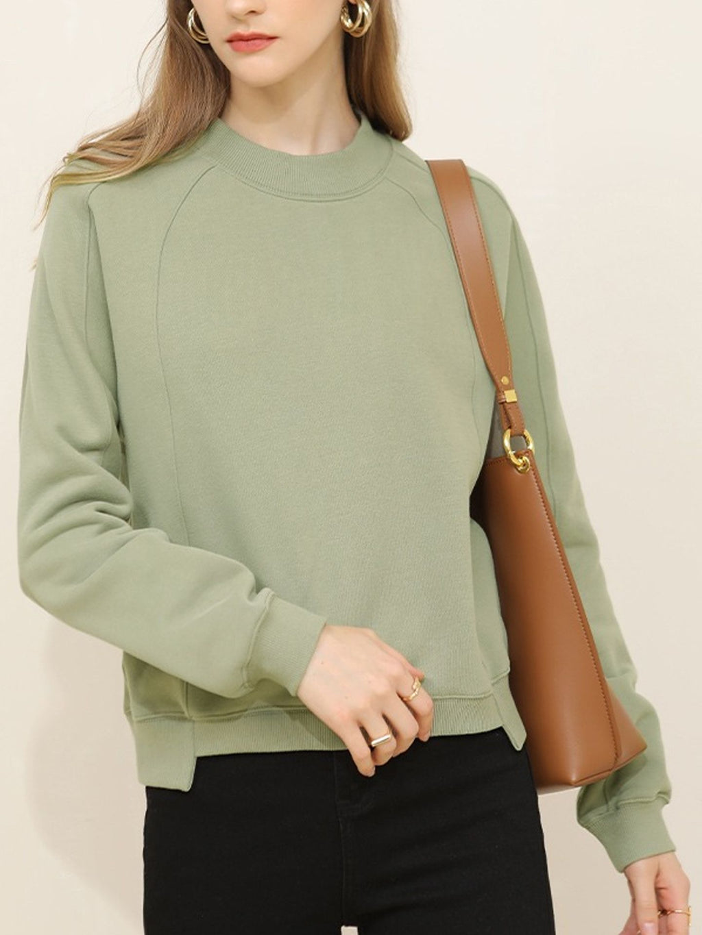 New winter and autumn version: Women’s padded sweatshirt with long sleeves, in a plain color, with a round neckline and a loose fit, in a Korean-style design.